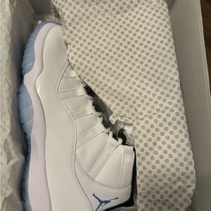 Air Jordan 11 “Legend Blue”